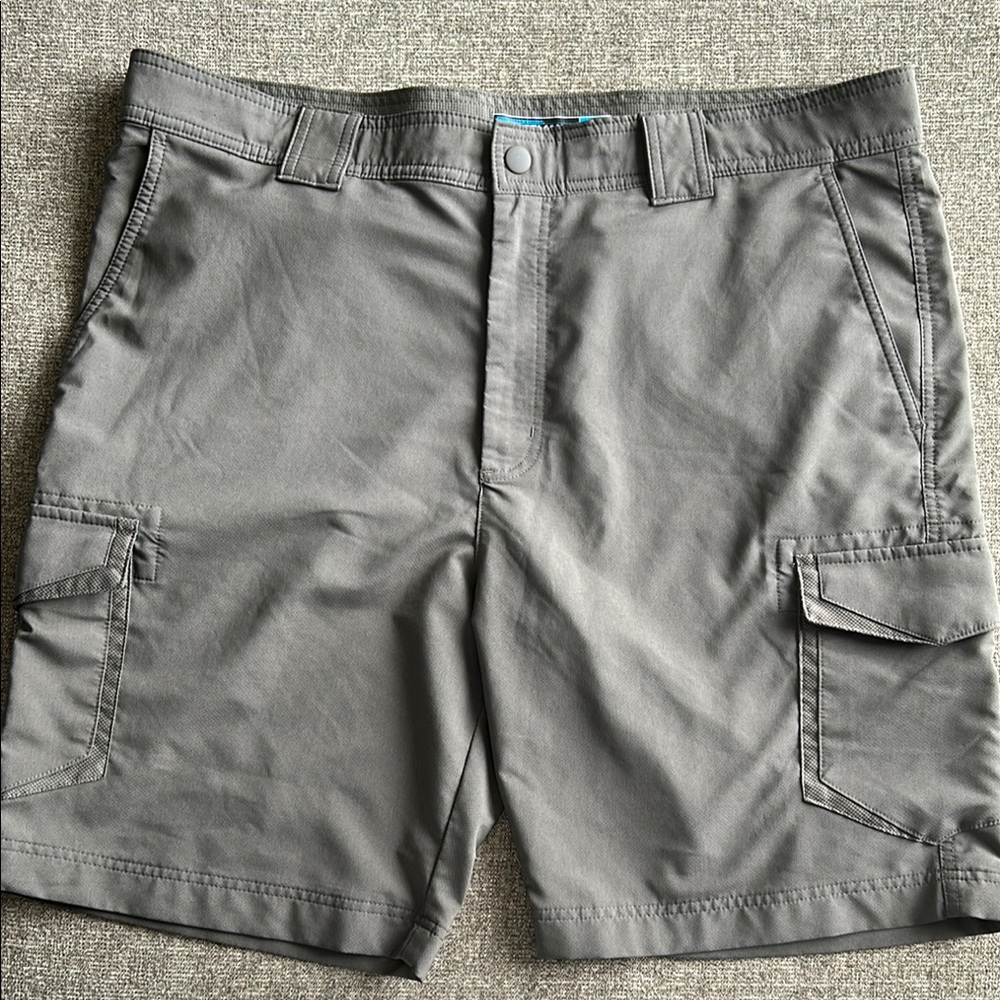 Roundtree & Yorke Gray Cargo Shorts Cotton Blend